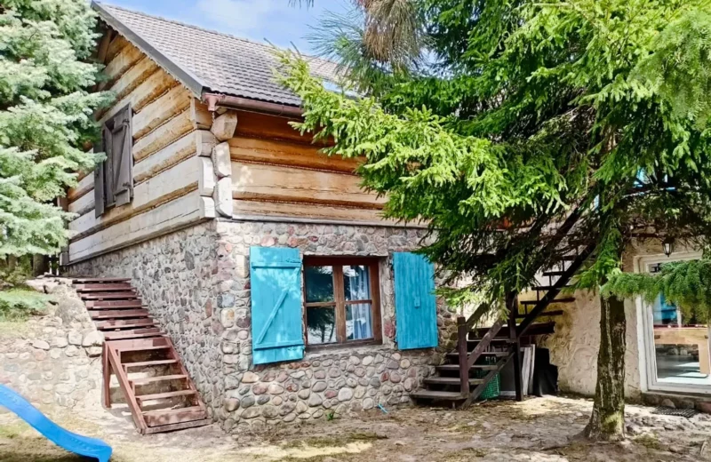 Stimmungsvolles masurisches Ferienhaus mit Blick auf den See