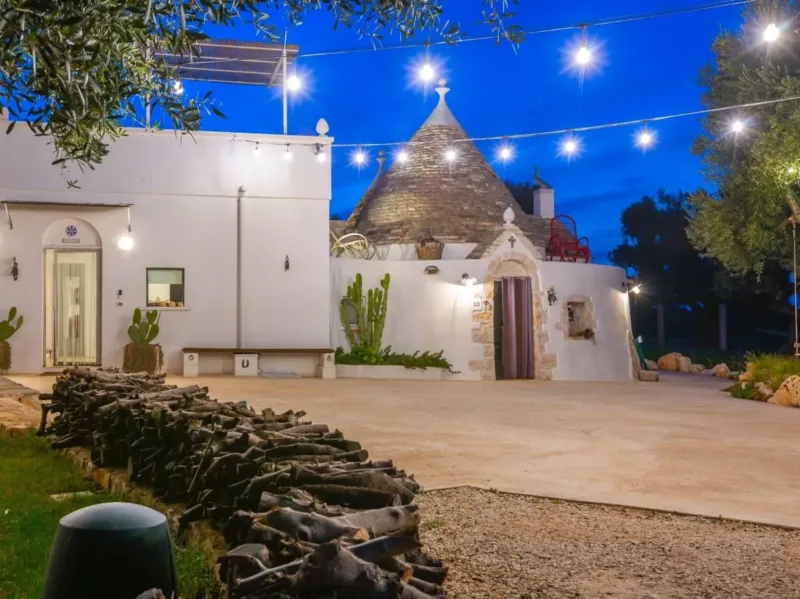 RebeaTrulliHome mit Pool Fasano