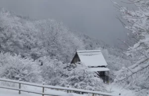 nieve casa Cataluña montaña