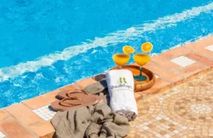 piscina relax toalla Cádiz