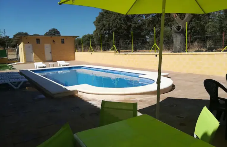 piscina sol descanso Cádiz 
