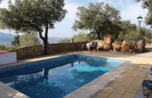 casa rural piscina naturaleza