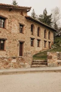 los alrededores