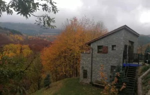 el otoño y la casa rural