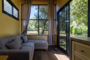 dentro de la casa
