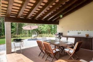 terraza en la casa rural