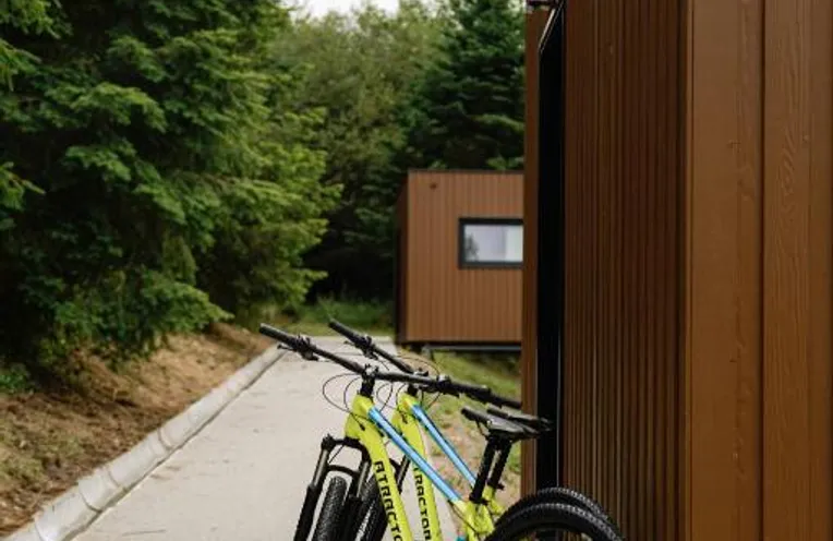 bicicletas junto a la casita