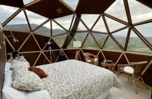 vistas desde el interior del glamping