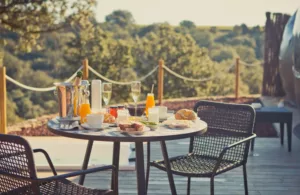 desayuno en la terraza