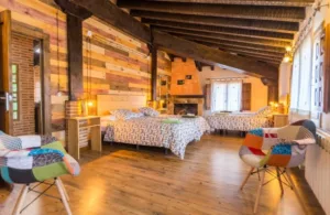 dormitorio grade de una casa rústica