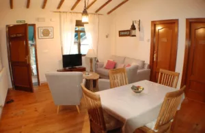 interior de la casa con su salón
