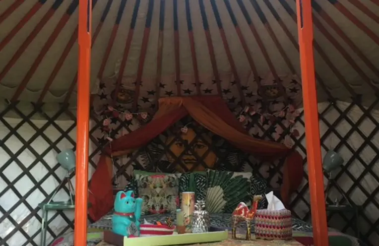 interiores de la yurta