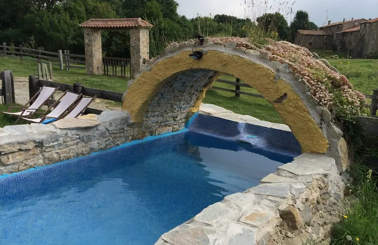 piscina de la casita