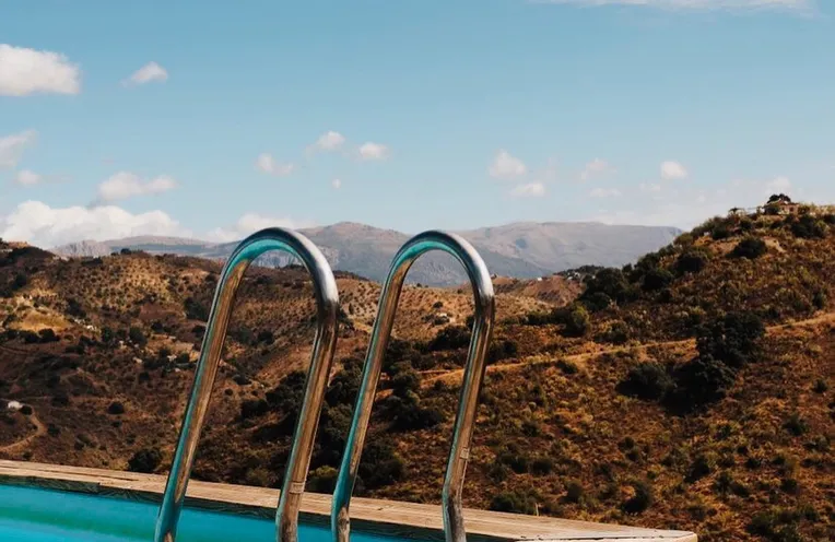 vistas desde la piscina