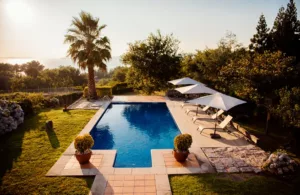 vistas a la piscina