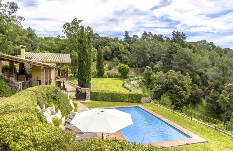 casa rural con piscina