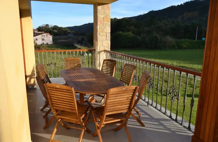 terraza con vistas al jardín