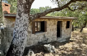 casita vista de fuera