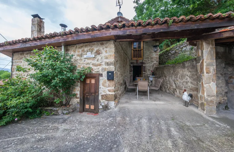 casa tradicional de piedra