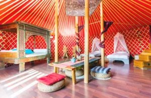 interiores de una yurta