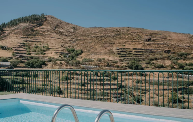 piscina con vistas