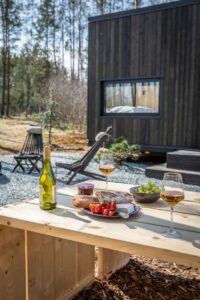 tiny house w lesie