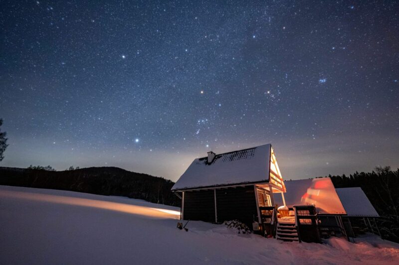domki bieszczady zima gwiazdy u szoguna