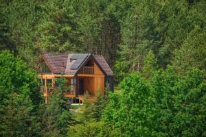 domki letniskowe nad jeziorem mazury