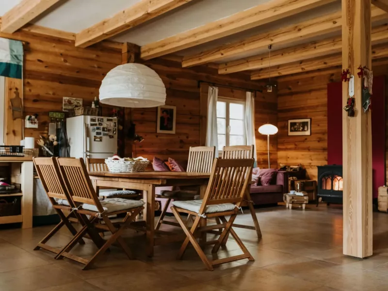 dom na sosnowym wzgórzu