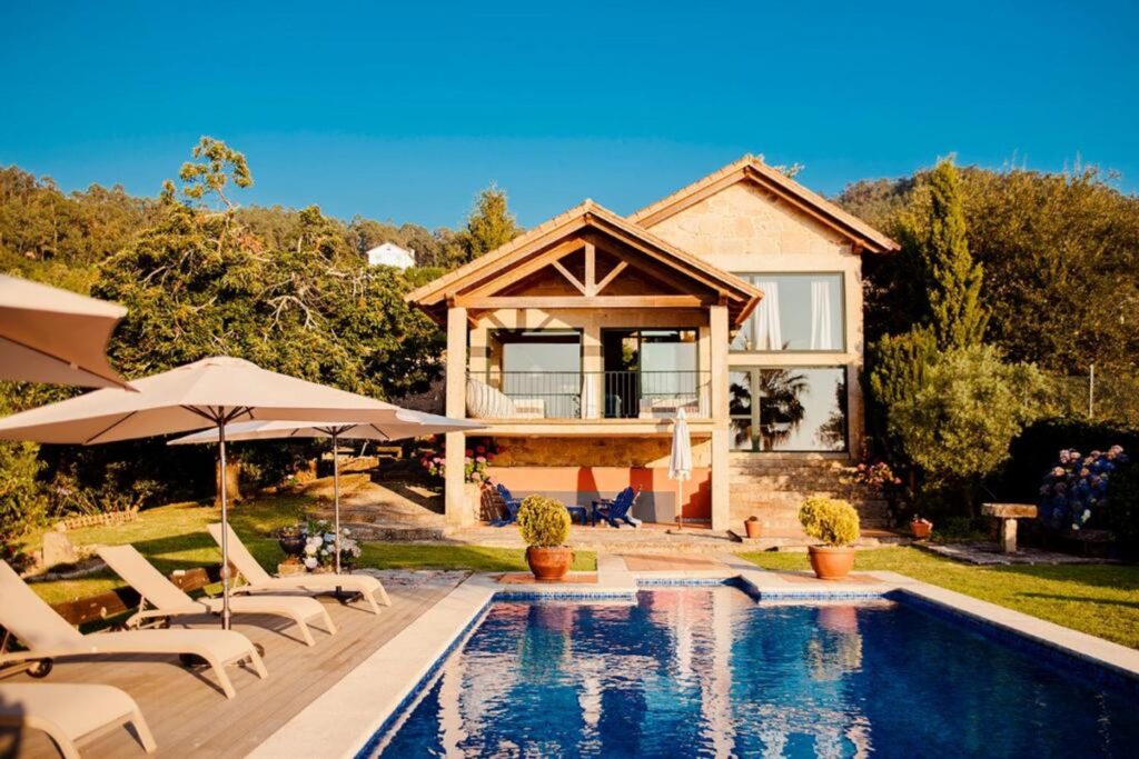 Villas in Spain with private pool