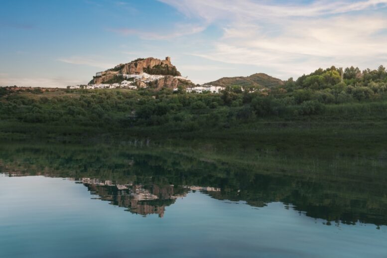 La playa de Zahara de la Sierra