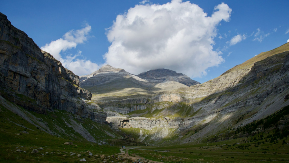 Monte Perdido Ascenso al corazón del Pirineo 🏔️