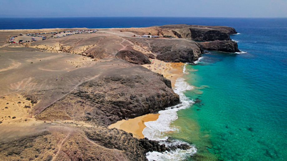 Playa del Papagayo 🌋  8 lugares que no puedes perder en el sur