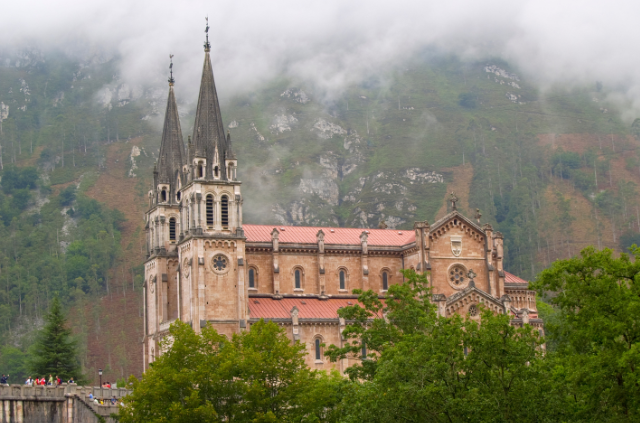 picos de europa covadonga