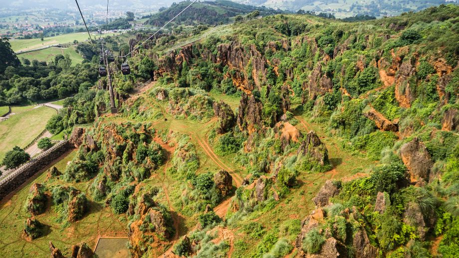 Parque de la Naturaleza de Cabárceno 🐘 10 imperdibles en los alrededores