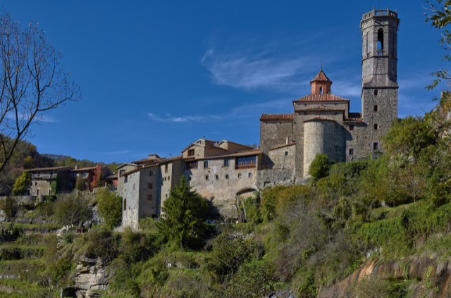 pueblos bonitos cerca de barcelona