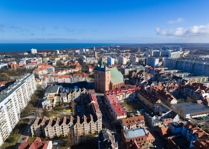 Kontrkatedra w Kołobrzegu i panorama miasta