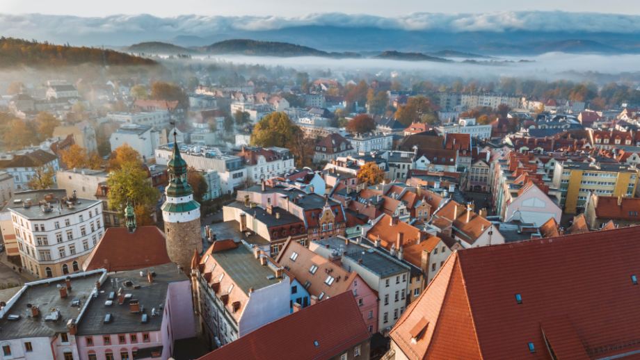 Jelenia Góra Atrakcje 🦌 Odkryj 8 tajemnic tego wyjątkowego miasta