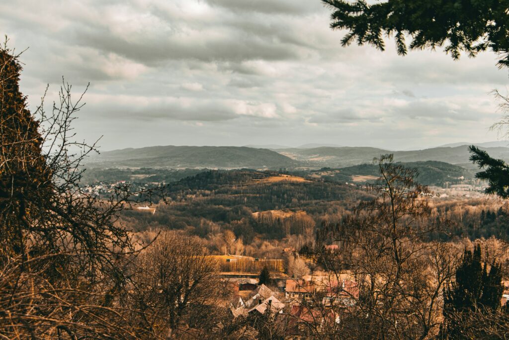 widok na Beskid Wyspowy z Lanckorony