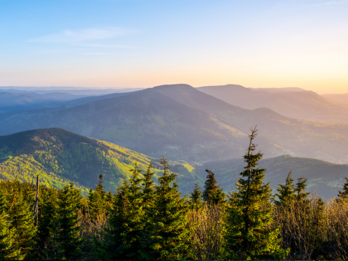 Beskidy - ich skarbem jest Wodospad Zaskalnik