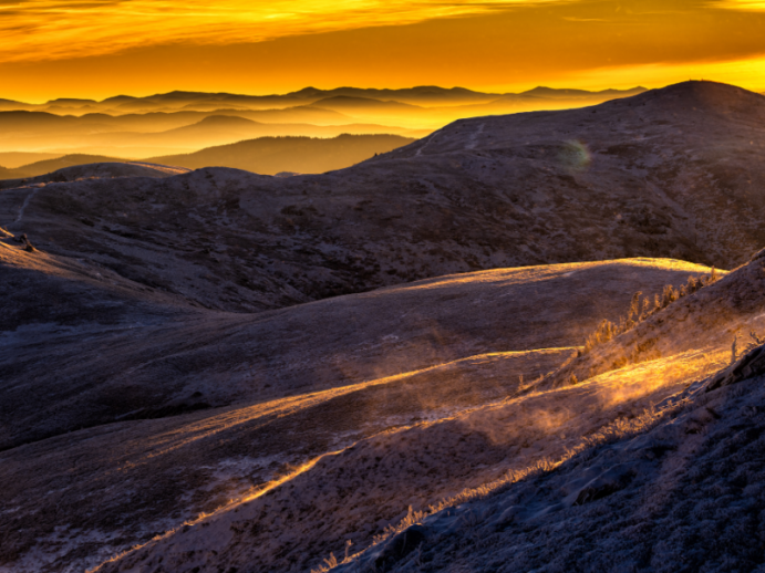 Bieszczady o wschodzie słońca