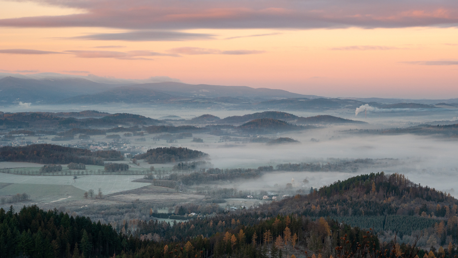 Kotlina Jeleniogórska 🦌 Przewodnik po atrakcjach, szlakach i tajemnicach regionu