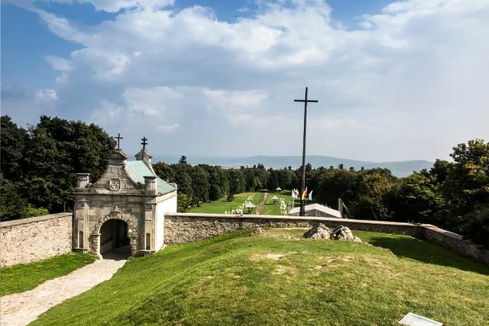 Świętokrzyski Park Narodowy - klasztor Benedyktynów